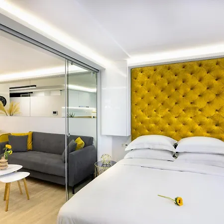 Live Your Myth In Thissio Apartment *