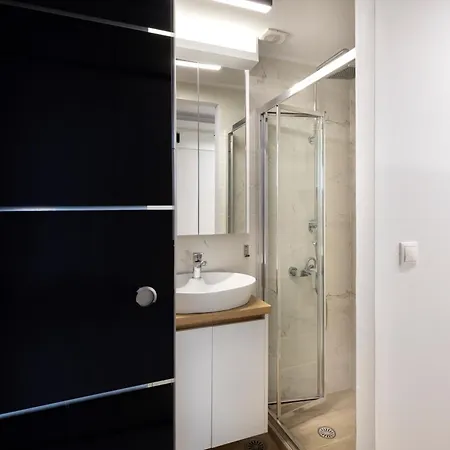 Live Your Myth In Thissio Apartment